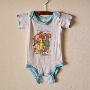 VTG 80s Curity Baby Romper Kirby Koala Firefighter White Blue Trim Sz M 19-26lbs